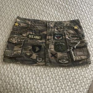 Forever 21 Army Camo Fashion Mini Pocket Skirt